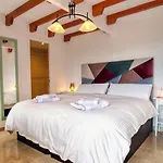 Casa Las Torres B&B