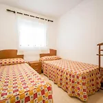2 Bedroom Gorgeous Apartment In Oropesa