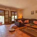 Villa Lola