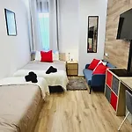 Gran Apartamento Ideal Grupos Muy Cerca Barcelona