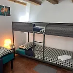 Habitacion Para Grupos Hasta 8 En Plena Rambla De Cataluna
