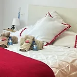 Tiburon Suite
